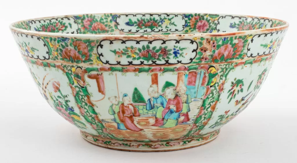 Chinese Rose Medallion Porcelain Punch Bowl