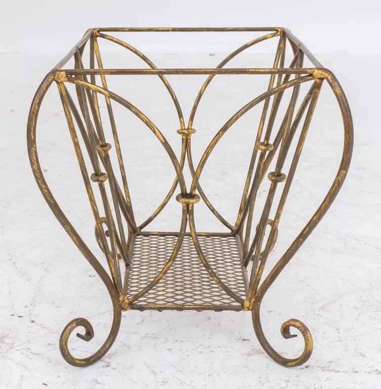 Decorative Wire Magazine Holder