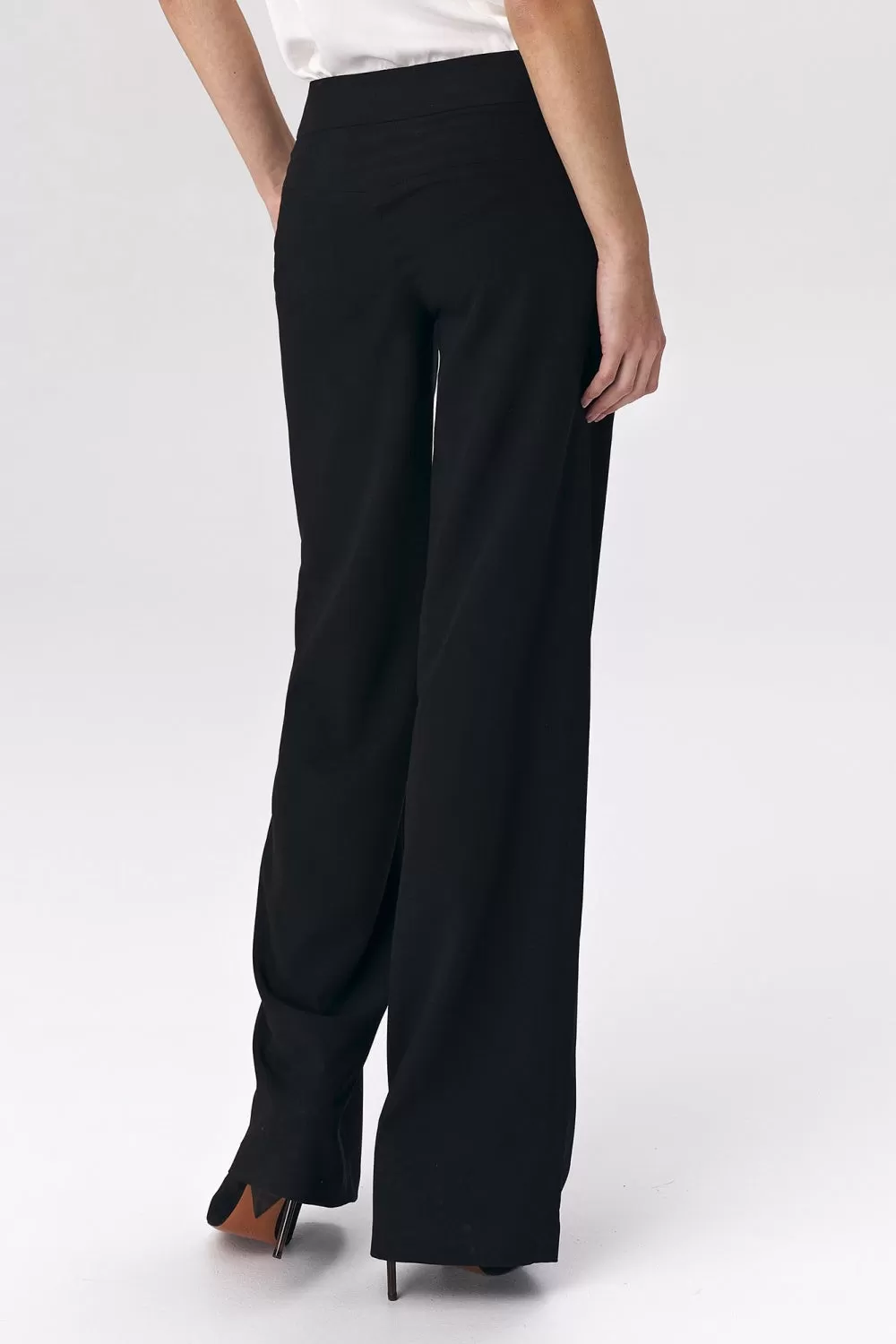 Pantaloni da donna model 140890 Nife