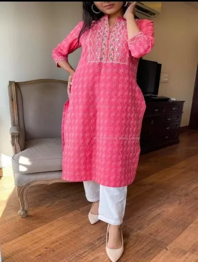 Plus Size Pink Embroidered Cotton Kurti