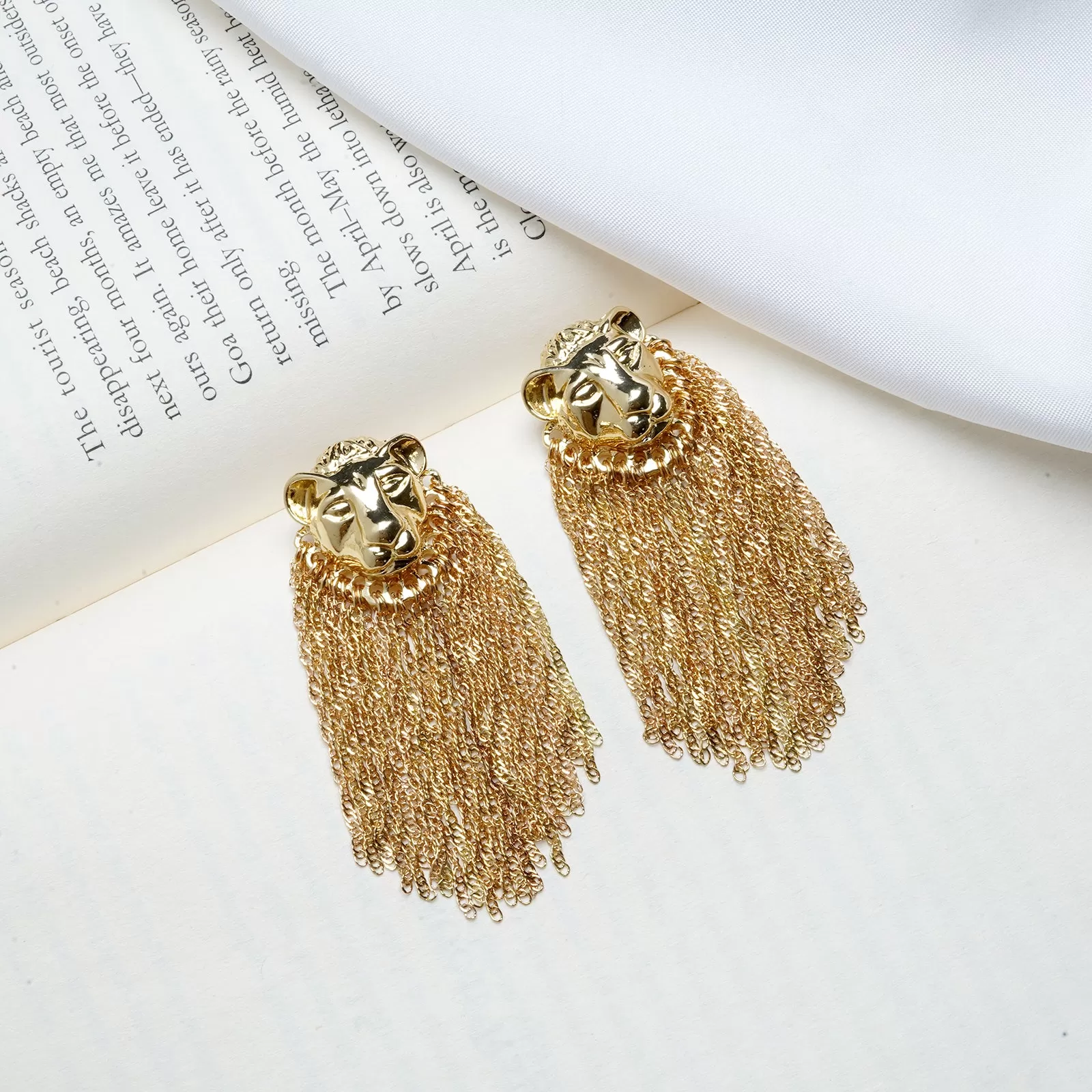 Roar Gold Chunky Earrings