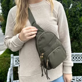 Traveler Crossbody Bags Olive