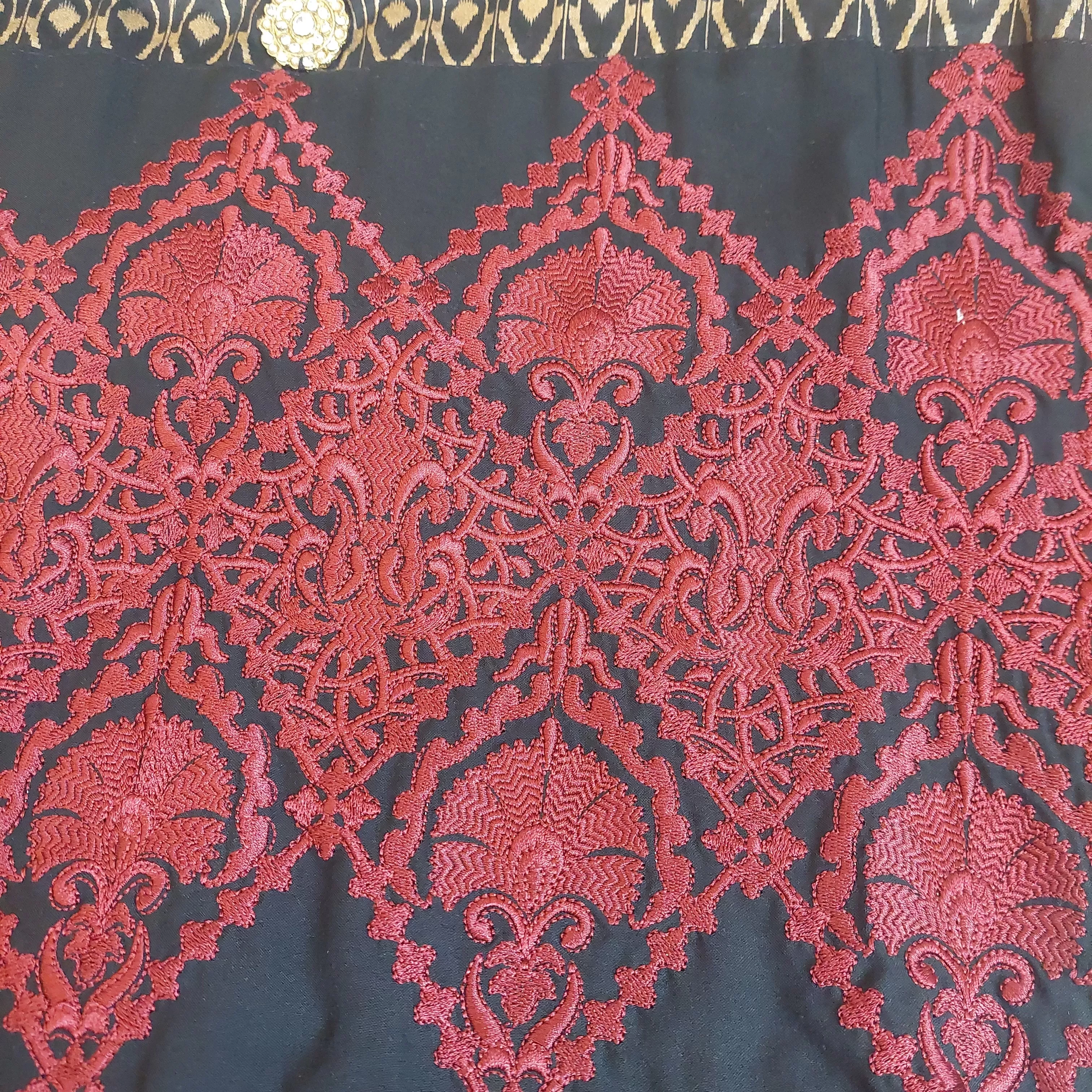 Unbeatable Black and Red Printed Kurta | Pre loved |